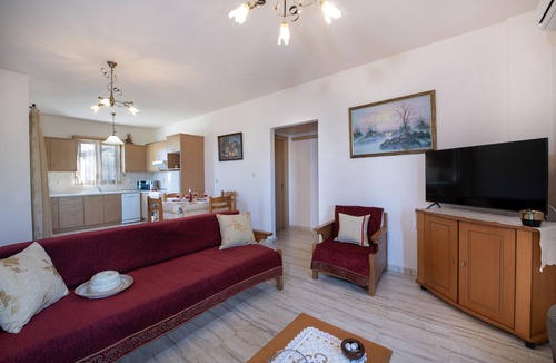 Pagkalochori Villa | Villa Estia in the heart of Crete
