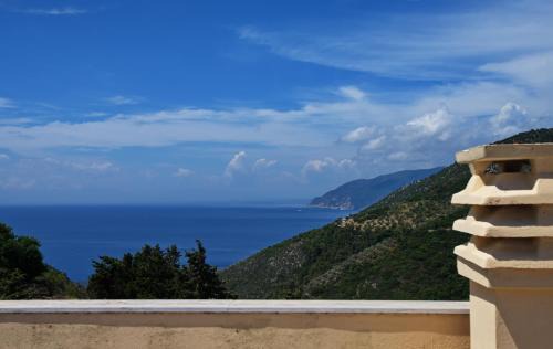 Alonnisos Old Town House | Villa Frederike in Alonissos Old Town