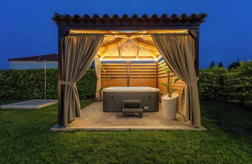 Theologos Villa | Villa Giota Luxury Living with Private Jacuzzi and Free Car