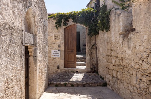 Episkopi Villa | Villa Helidona with Private Pool