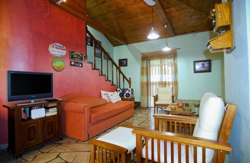 Kandia House | Villa Helios is a country house in a very quiet area, 200 meters from the sea.