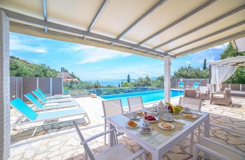 Nisaki Villa | Villa Hera-The infinity blue