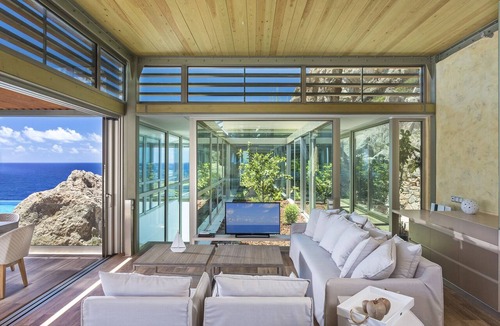 Livadia Villa | Villa Hermes - Extravagant, hideaway villa by the sea