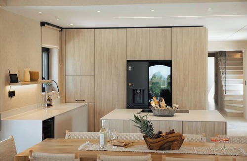 Almiros Beach Villa | Villa Hydria. Just a few meters from the sandy beach of Almyros.
