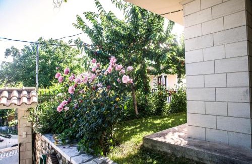 Lazarata Apartment | Villa Ilias