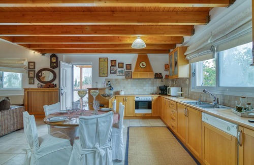 Larissos Villa | Villa John Dimeon Kato Achaia With Pool, Patras, Greece