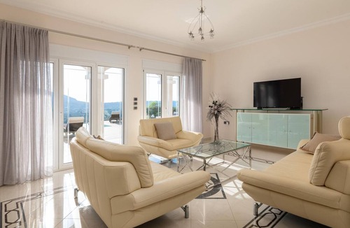 Archangelos House | Villa Kamos in Archangelos by Interhome