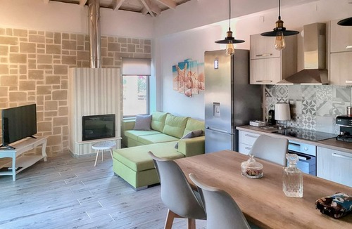 Nopigia Villa | Villa Kissamos - Two Bedroom Villa, Sleeps 5