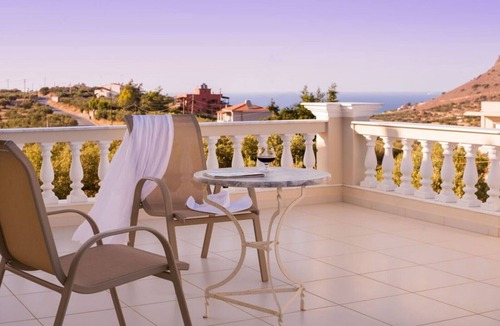 Gouvai Villa | villa Kokalis resort 4 with private pool with a fantastic view