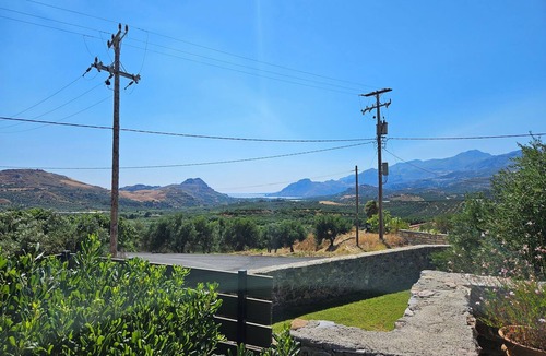 Lefkogeia Villa | Villa Lefkomyrto is a comfortable 3-person villa with private pool