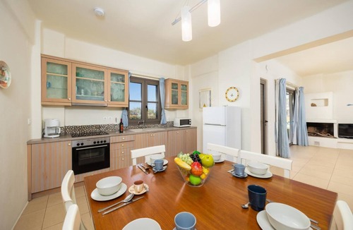 Panormos Villa | Villa Liakada - Three Bedroom Villa, Sleeps 7