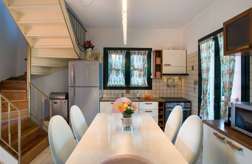 Almiros Beach Villa | Villa Mare e Monti with jacuzzi, private heated pool, sea and mountain view