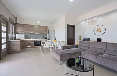 Mikro Metchi Villa | Villa MareMonte with private swimming pool , tennis , soccer , basketball courts