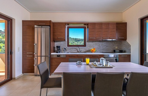 Agia Villa | Villa 'Margarita's 3' with Sea View, Wi-Fi and Air Conditioning
