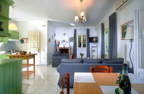 Koutsi Villa | Villa Maria in Paxi with 2 bedrooms and 1 bathrooms