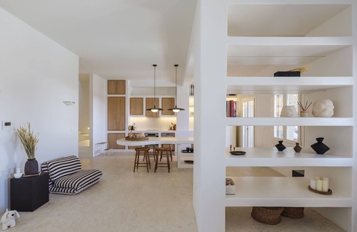 Ornos Villa | Villa Medea - My rental Homes