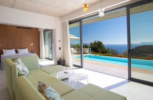 Evgiros Villa | Villa Medusa with amazing seaview & salt water pool!
