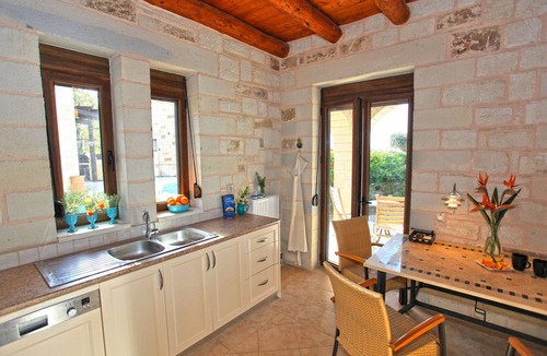 Plaka Villa | Villa Meli - walking distance to Almyrida beach