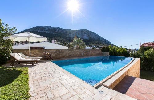 Palaia Fokaia Villa | Villa Melia Athenian Riviera
