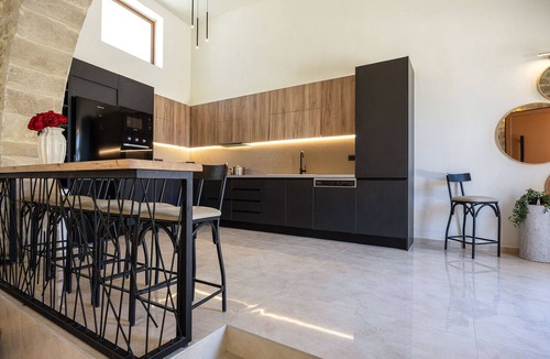 Monopari Villa | Villa Methorion Maner - With Private Pool