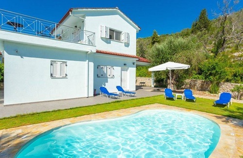 Longos Villa | Villa Mia: Private Pool, Walk to Beach, A/C, WiFi, Car Not Required