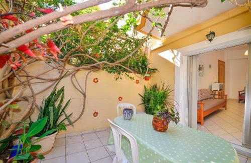 Palaiochora Apartment | Villa Mimagia Apartments