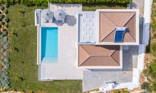 Minia Villa | Villa Myrto - Elysian Villas Kefalonia, 200m from Sandy Beach