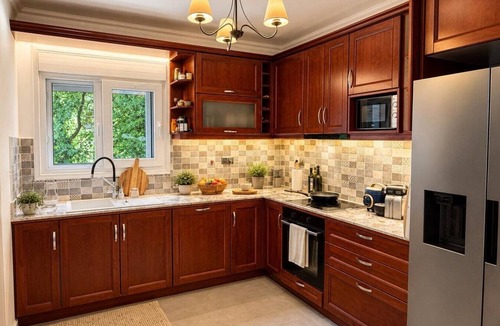 Petaleia Cottage | Villa Nina peaceful rural green nature 15 min walk to beach
