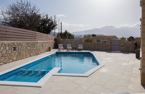 Exopoli Villa | Villa on the hill with amazing view!