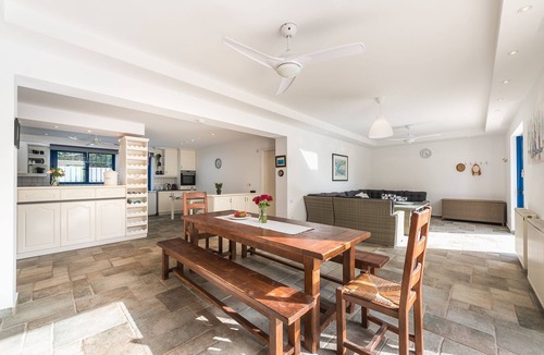 Lavreotiki Villa | Villa Pasiphae in Sounio with private pool and Bbq
