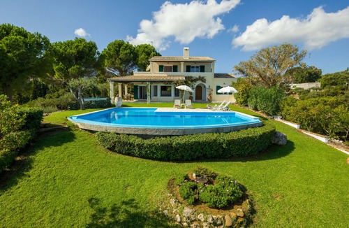 Perama Villa | Villa Pelagos undoubtedly has one of the best views in Corfu.