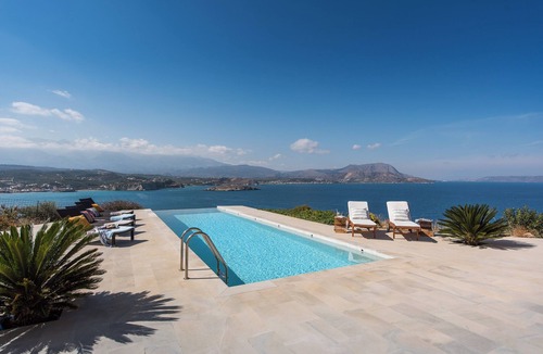Plaka Villa | Villa Peninsula, Luxury accommodation with breathtaking Sea and Mountain views