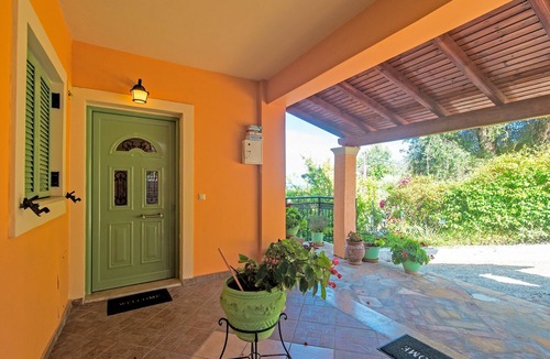 Messonghi Apartment | 'Villa Pepy Apartment' with Sea View, Garden & Wi-Fi