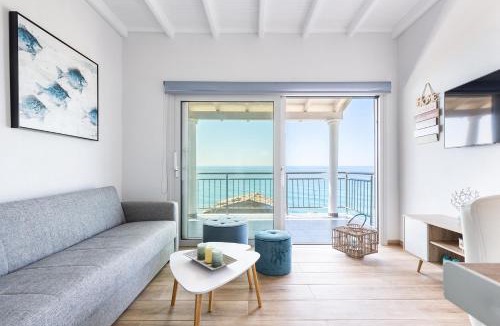 Parelia House | Villa Renata & Villa Filippos with private Plunge Pool by Konnect