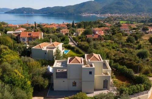 Karavomylos Villa | Villa Roses by Villa Plus