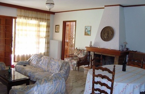 Nidri Apartment | Villa s groundfloorapartment with 60 qm private swimming pool.