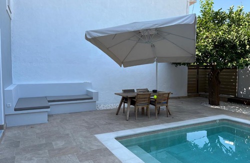 Agios Konstantinos Villa | Villa Samos - Renovated stone villa with private pool- 2 min from the sea!
