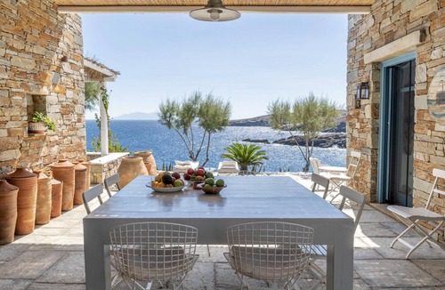 Serifos Villa | Villa Serifos overlooking the Aegean Sea