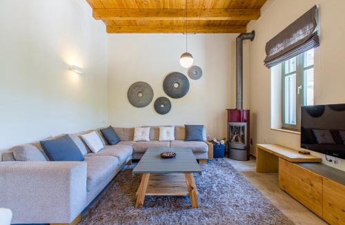 Askifou Villa | Villa Skyphos