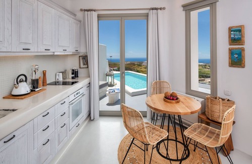 Megalochori Villa | Villa - Sleeps 3 - Private pool-Parking