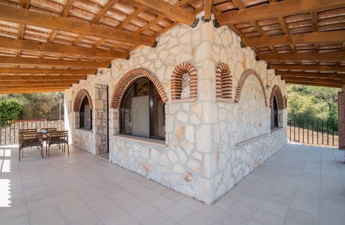 Limni Keri Villa | Villa 'Valentina' with Sea View, Pool, Private Balcony & Wi-Fi