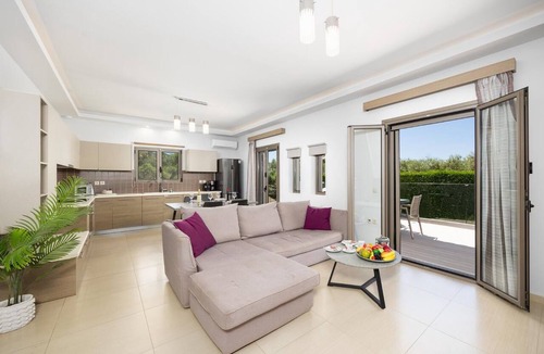 Planos Villa | Villa Vatia 1 - Two Bedroom Villa, Sleeps 6