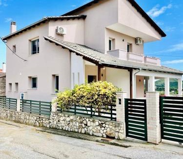 Pangaio House | Villa Violetta
