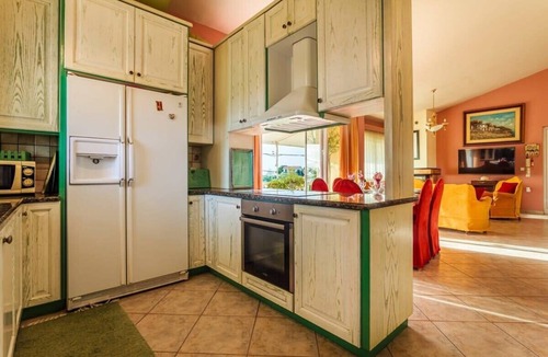 Kiparissia Villa | Villa Vlassoula - Beachfront Luxury Villa with Private Pool & Garden Heaven