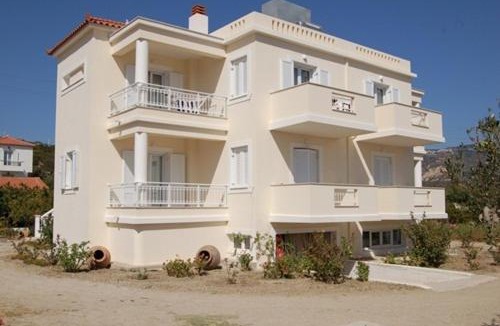 Marathokampos Apartment | Villa Vourda