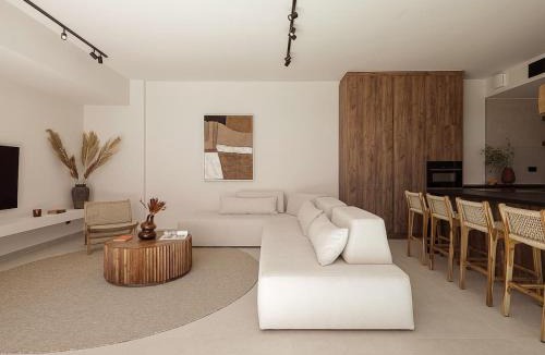 Kefalas Villa | Villa Yoma- Luxury Villa with Heated Pool