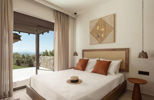 Kefalas Villa | Villa Yoma- Luxury Villa with Heated Pool