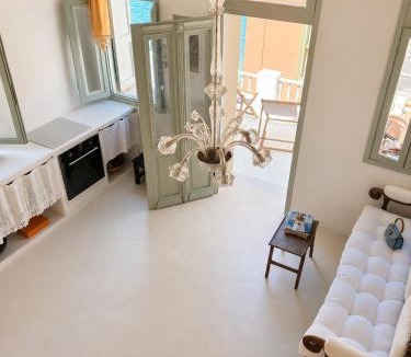 Halki House | VOUTAKIA RETREAT Seafront Villa