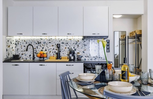 Skopelos Town Apartment | Vrachos house "In the heart of ​Skopelos Town"