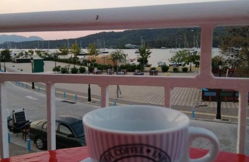 Galatas Apartment | Waterway view